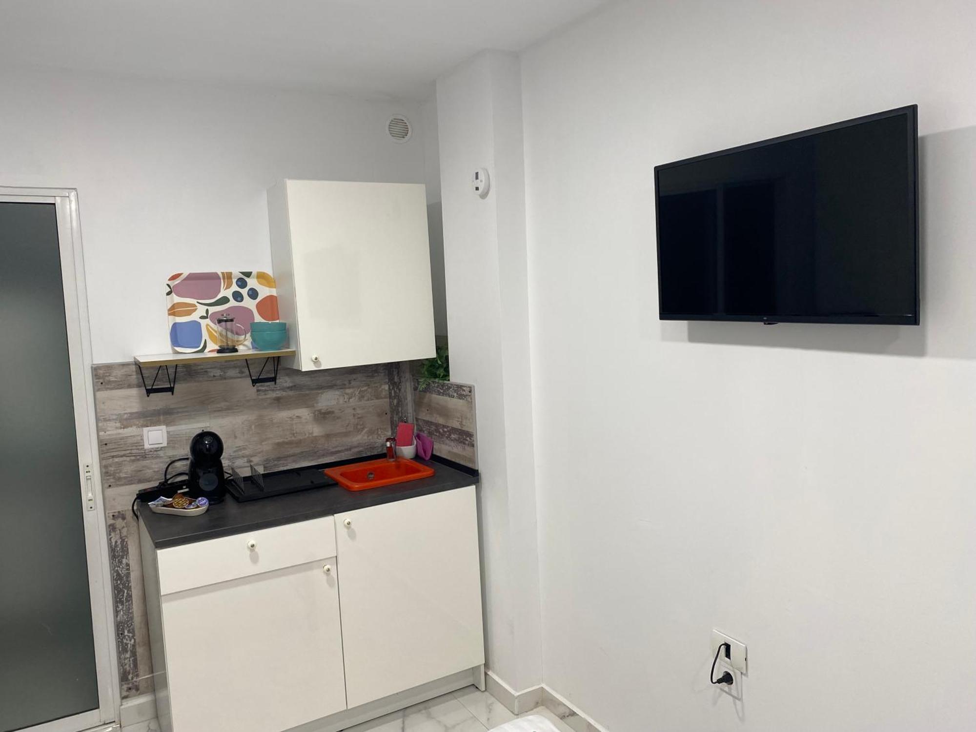 Nirvana Comfort Apartments 2 Салоники Экстерьер фото